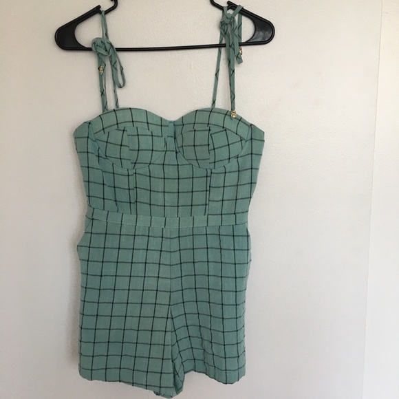 L’atiste romper green w/ stripes spaghetti straps - Picture 1 of 6